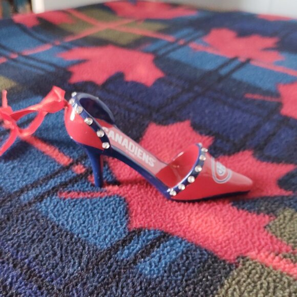 NHL Montreal Canadiens Shoe Hanging Ornament - Picture 3 of 5